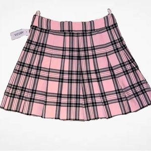 Aritzia Olive skirt pink and black size 2. 
BRAND NEW WITH TAGS
